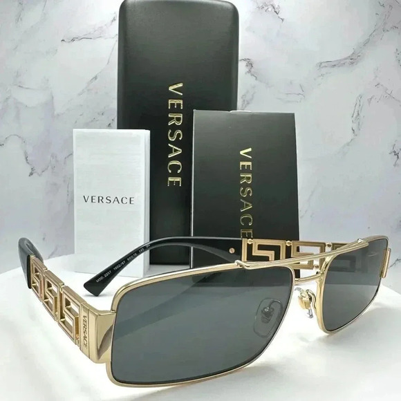 Versace Sunglasses Gold Rectangle Metal Logo Black Retro Italy 100% Authentic - Picture 12 of 16